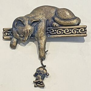 Signed JJ Vintage Cat Mouse Brooch Pin Dangle  Costume Jewelry Vintage Fashion